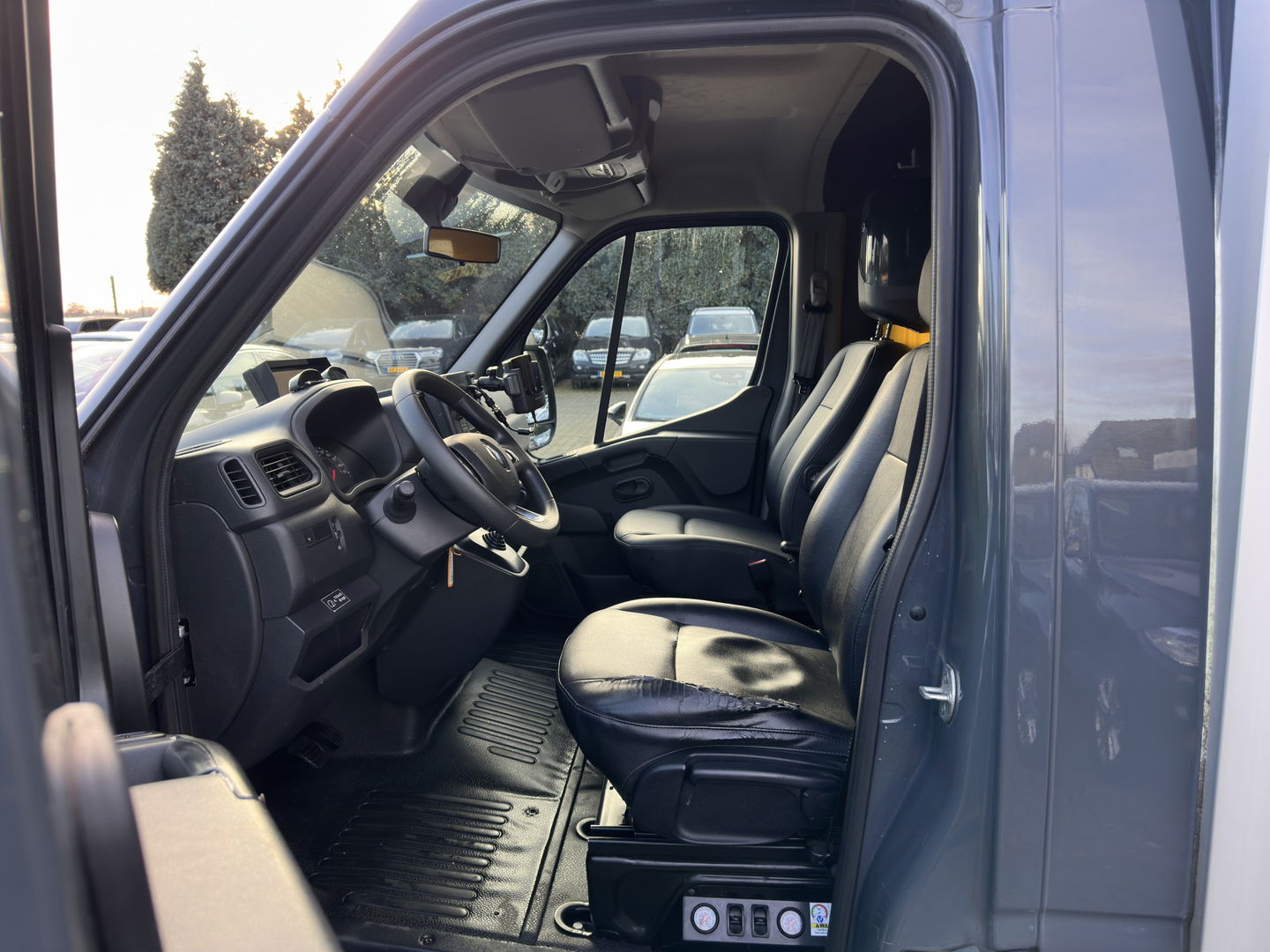 Renault Master T35 2.3 dCi 150 L3 Energy Aut. *AIRCO | CRUISE | CAMERA | COMFORT-SEATS | AIRPRESSURE-SEAT | RADIO-CD/MP3 *