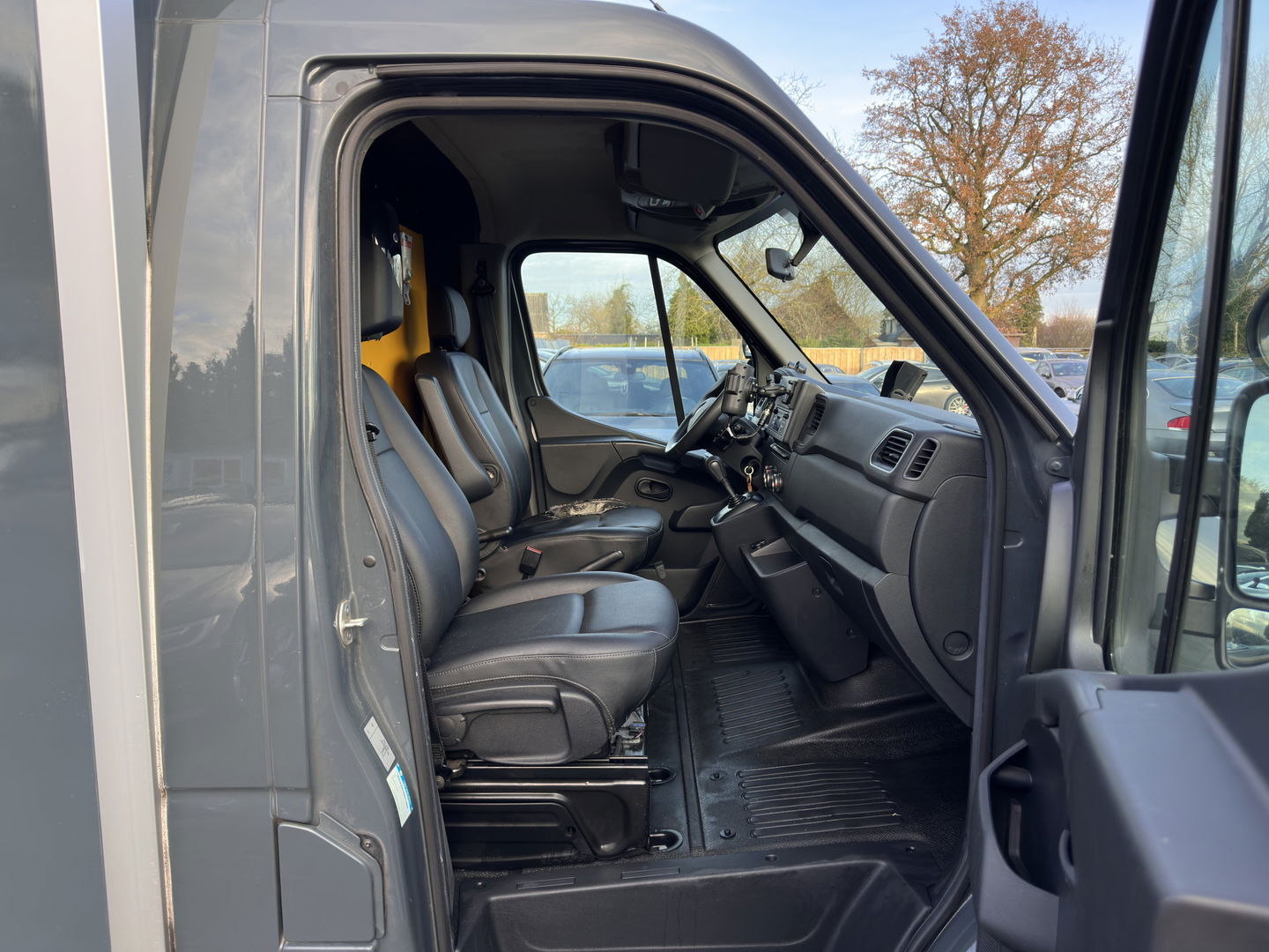 Renault Master T35 2.3 dCi 150 L3 Energy Aut. *AIRCO | CRUISE | CAMERA | COMFORT-SEATS | AIRPRESSURE-SEAT | RADIO-CD/MP3 *