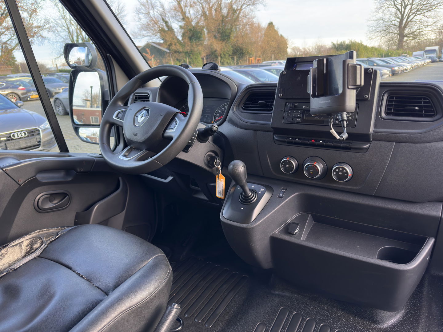 Renault Master T35 2.3 dCi 150 L3 Energy Aut. *AIRCO | CRUISE | CAMERA | COMFORT-SEATS | AIRPRESSURE-SEAT | RADIO-CD/MP3 *