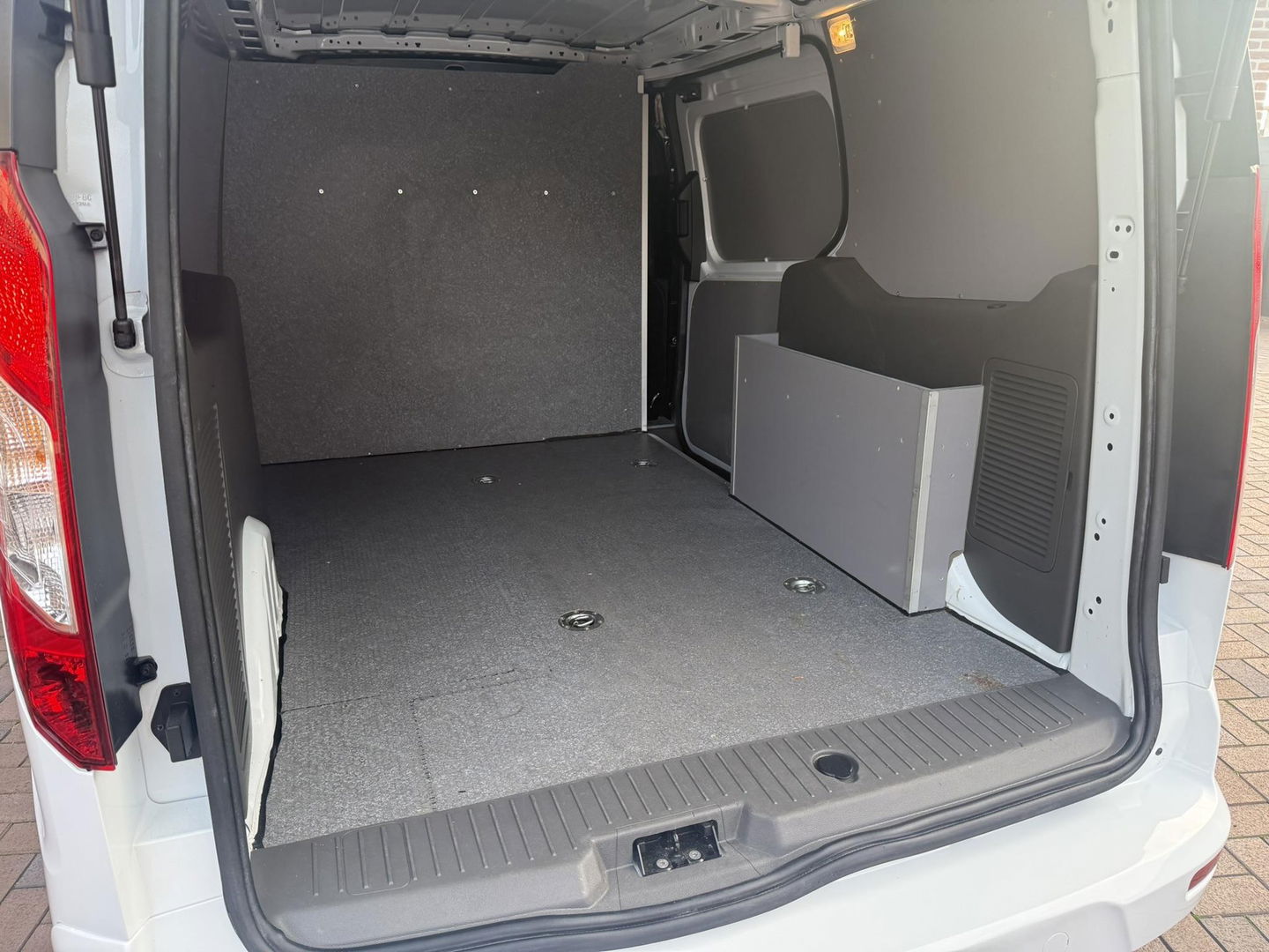 Ford Transit Connect 1.5 EcoBlue L2 47222 km apk nap airco cruise