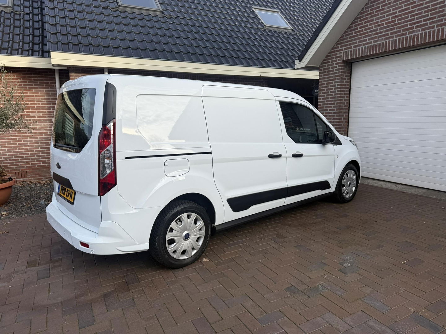 Ford Transit Connect 1.5 EcoBlue L2 47222 km apk nap airco cruise