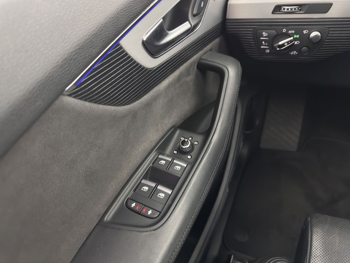 Audi Q7 3.0 TDI e-tron Quattro Premium (Plug-in) Aut. *PANO | HEAD-UP | NIGHT-VISION | LEATHER | AIR-SUSPENSION |  MATRIX-LED | TOP-VIEW | DIGI-COCKPIT | ADAPTIVE-CRUISE | BLIND-SPOT | AMBIENT-LIGHT |  VENTILATED-SEATS | NAVI-FULLMAP | ...