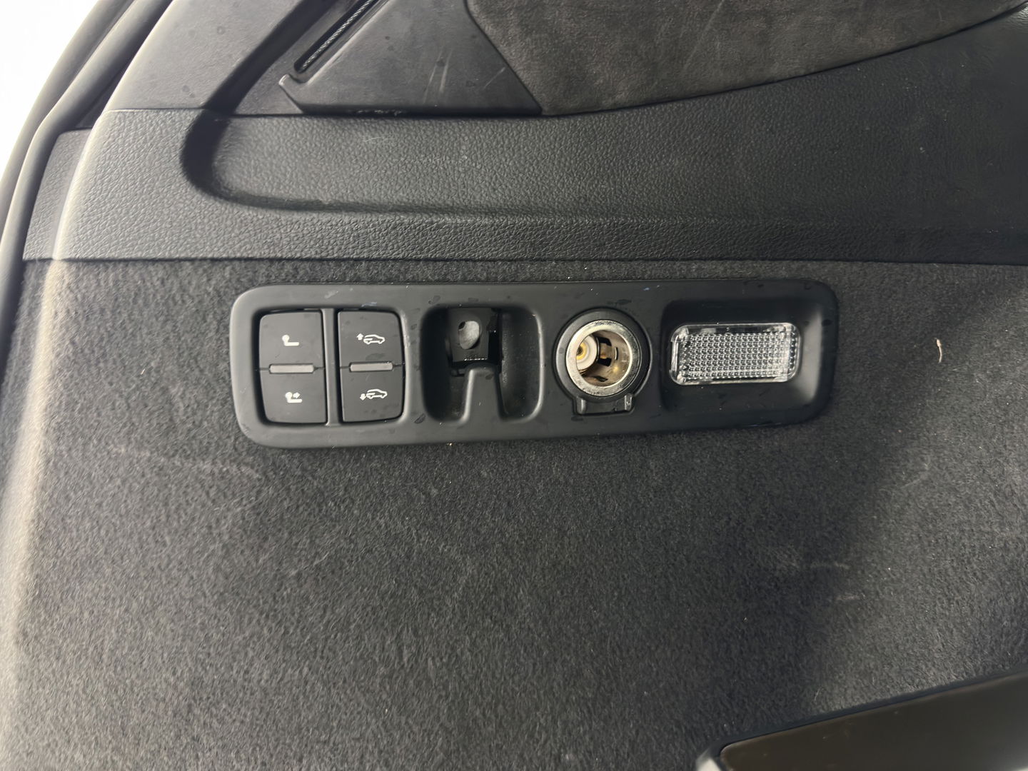 Audi Q7 3.0 TDI e-tron Quattro Premium (Plug-in) Aut. *PANO | HEAD-UP | NIGHT-VISION | LEATHER | AIR-SUSPENSION |  MATRIX-LED | TOP-VIEW | DIGI-COCKPIT | ADAPTIVE-CRUISE | BLIND-SPOT | AMBIENT-LIGHT |  VENTILATED-SEATS | NAVI-FULLMAP | ...