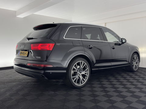 Audi Q7 3.0 TDI e-tron Quattro Premium (Plug-in) Aut. *PANO | HEAD-UP | NIGHT-VISION | LEATHER | AIR-SUSPENSION |  MATRIX-LED | TOP-VIEW | DIGI-COCKPIT | ADAPTIVE-CRUISE | BLIND-SPOT | AMBIENT-LIGHT |  VENTILATED-SEATS | NAVI-FULLMAP | ...