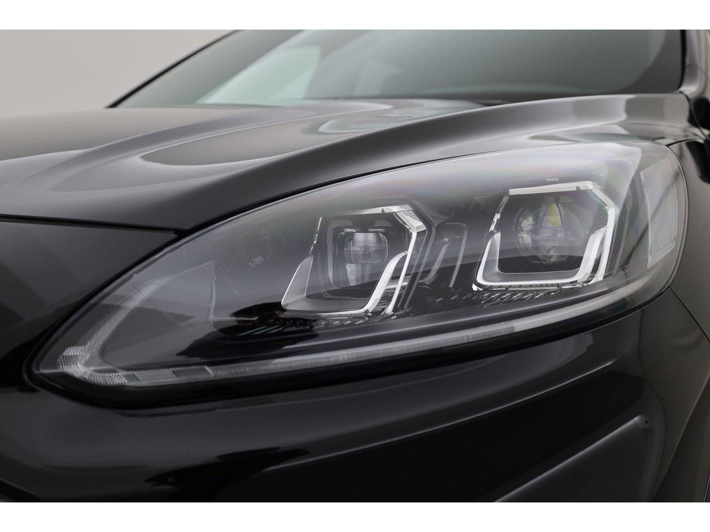 Ford Kuga 2.5 PHEV ST-Line X | Winter Pack | Dig. Cockpit | HUD | B&O Audio | Keyless | Adapt. Cruise | CarPlay | Camera | 19''