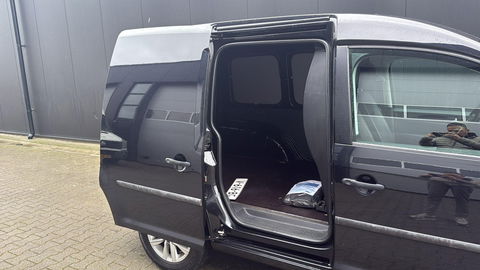 Volkswagen Caddy 2.0 TDI Zwart Airco Cruise PDC Leer Marge ( BTW VRIJ)