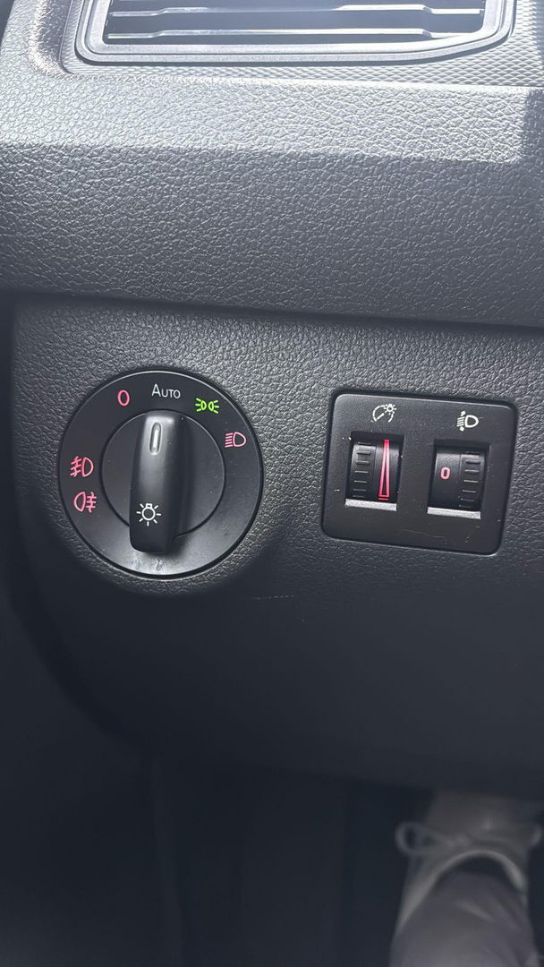 Volkswagen Caddy 2.0 TDI Zwart Airco Cruise PDC Leer Marge ( BTW VRIJ)