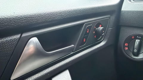 Volkswagen Caddy 2.0 TDI Zwart Airco Cruise PDC Leer Marge ( BTW VRIJ)