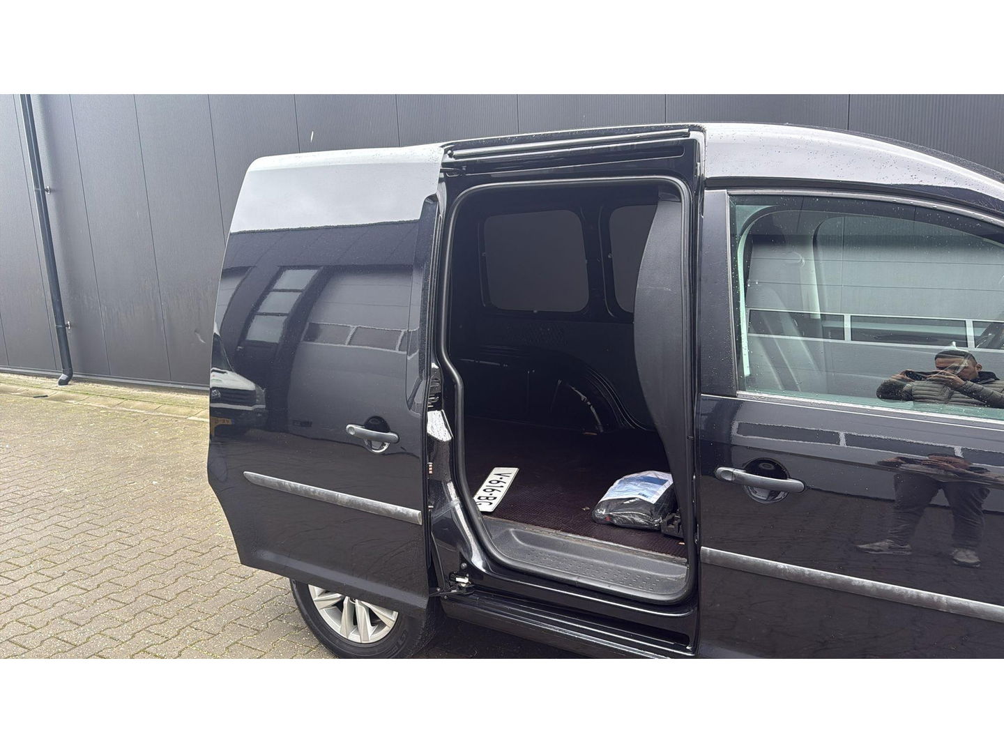 Volkswagen Caddy 2.0 TDI Zwart Airco Cruise PDC Leer Marge ( BTW VRIJ)