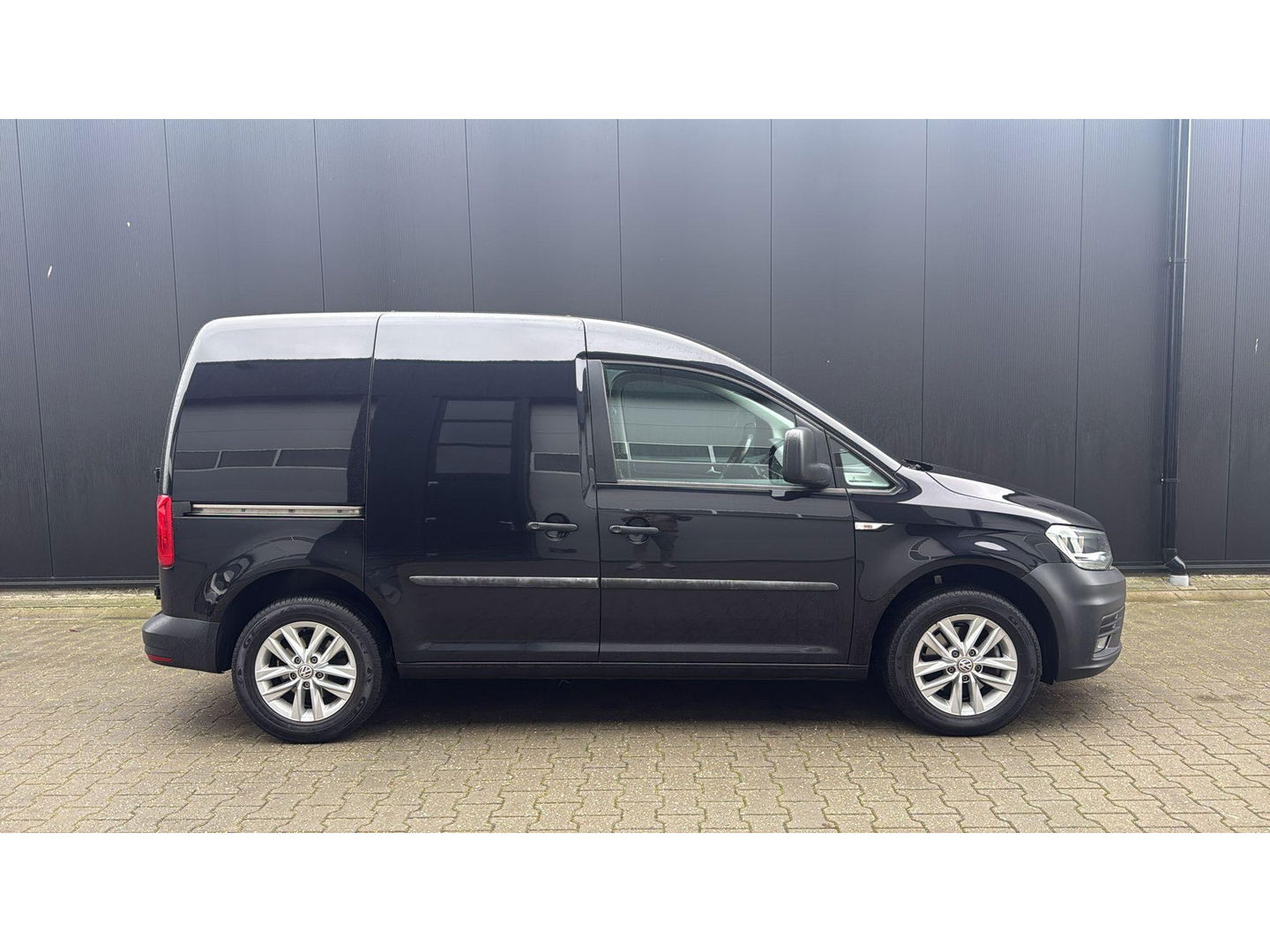 Volkswagen Caddy 2.0 TDI Zwart Airco Cruise PDC Leer Marge ( BTW VRIJ)