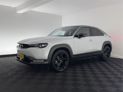 Mazda MX-30 e-SkyActiv 145 First Edition 36 kWh (INCL-BTW) Aut.*LEATHER-MICROFIBRE | FULL-LED | NAVI-FULLMAP | KEYLESS | BLIND-SPOT |  ADAPTIVE-CRUISE | HEAD-UP | CAMERA | DIGI-COCKPIT | MEMORY-PACK | SHIFT-PADDLES | 18"ALU*