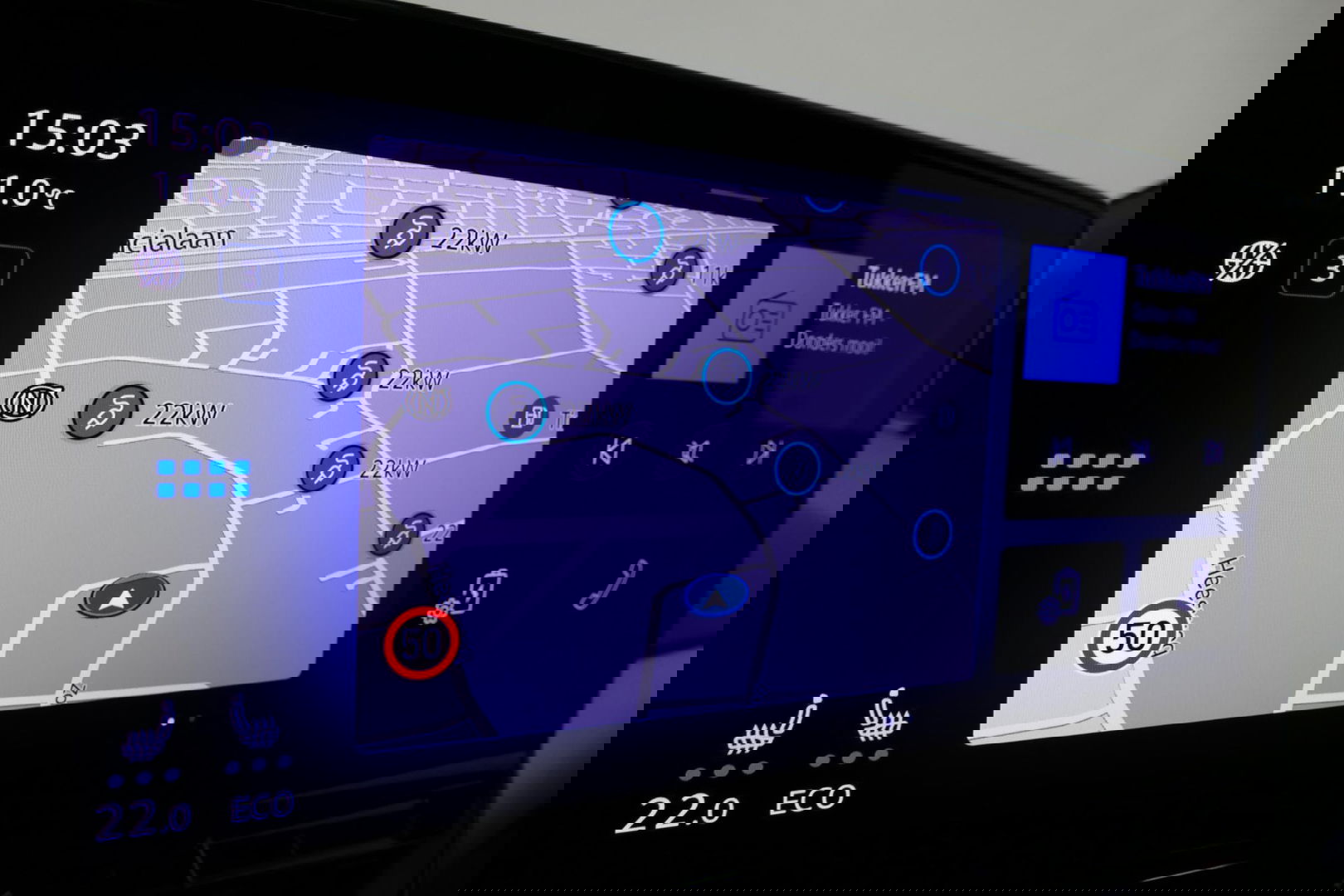 Volkswagen ID.4 First Max 77 kWh / Panoramadak / Matrix LED IQ.Light / Elektr. verstelbare voorstoelen + memory / HUD Augmented Reality / Rondomzichtcamera / Apple Carplay - Android Auto / Stoelverwarming / 21'' LMV / Keyless / Achteruitrijcamera / Navigatie / Stuurwielv