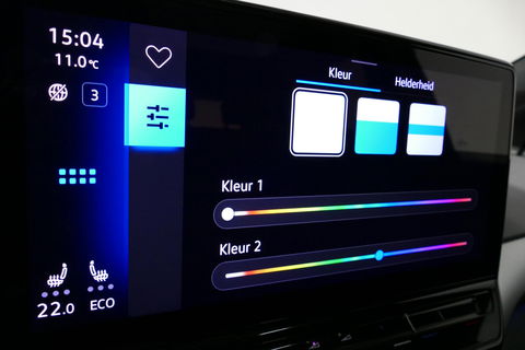Volkswagen ID.4 First Max 77 kWh / Panoramadak / Matrix LED IQ.Light / Elektr. verstelbare voorstoelen + memory / HUD Augmented Reality / Rondomzichtcamera / Apple Carplay - Android Auto / Stoelverwarming / 21'' LMV / Keyless / Achteruitrijcamera / Navigatie / Stuurwielv