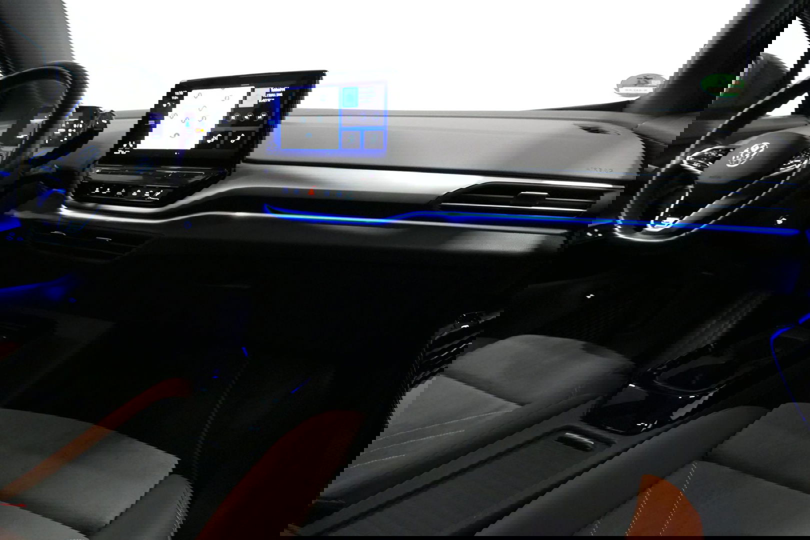 Volkswagen ID.4 First Max 77 kWh / Panoramadak / Matrix LED IQ.Light / Elektr. verstelbare voorstoelen + memory / HUD Augmented Reality / Rondomzichtcamera / Apple Carplay - Android Auto / Stoelverwarming / 21'' LMV / Keyless / Achteruitrijcamera / Navigatie / Stuurwielv