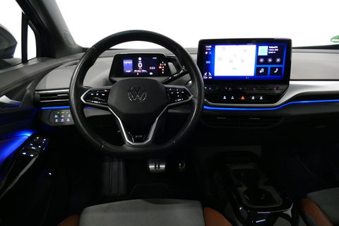 Volkswagen ID.4 First Max 77 kWh / Panoramadak / Matrix LED IQ.Light / Elektr. verstelbare voorstoelen + memory / HUD Augmented Reality / Rondomzichtcamera / Apple Carplay - Android Auto / Stoelverwarming / 21'' LMV / Keyless / Achteruitrijcamera / Navigatie / Stuurwielv