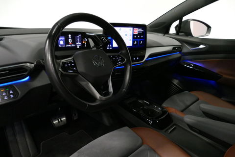 Volkswagen ID.4 First Max 77 kWh / Panoramadak / Matrix LED IQ.Light / Elektr. verstelbare voorstoelen + memory / HUD Augmented Reality / Rondomzichtcamera / Apple Carplay - Android Auto / Stoelverwarming / 21'' LMV / Keyless / Achteruitrijcamera / Navigatie / Stuurwielv