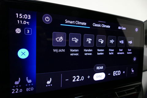 Volkswagen ID.4 First Max 77 kWh / Panoramadak / Matrix LED IQ.Light / Elektr. verstelbare voorstoelen + memory / HUD Augmented Reality / Rondomzichtcamera / Apple Carplay - Android Auto / Stoelverwarming / 21'' LMV / Keyless / Achteruitrijcamera / Navigatie / Stuurwielv