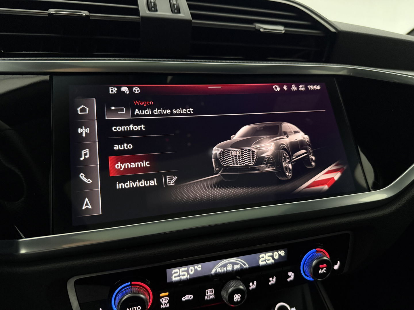 Audi Q3 Sportback 45 TFSI e S-Line | SOH 88% | Pano | Sfeer | Sonos | Virtual | Trekh. | Camera | Adap. Cruise | Stoelverw. | NAP