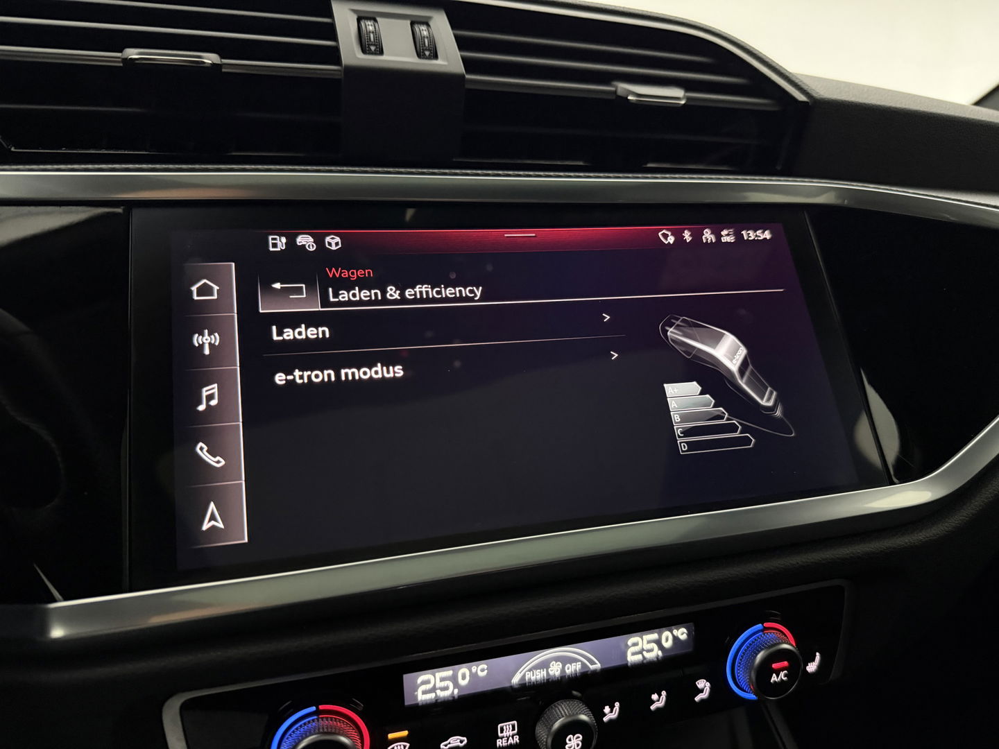 Audi Q3 Sportback 45 TFSI e S-Line | SOH 88% | Pano | Sfeer | Sonos | Virtual | Trekh. | Camera | Adap. Cruise | Stoelverw. | NAP