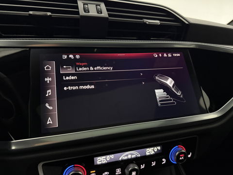 Audi Q3 Sportback 45 TFSI e S-Line | SOH 88% | Pano | Sfeer | Sonos | Virtual | Trekh. | Camera | Adap. Cruise | Stoelverw. | NAP