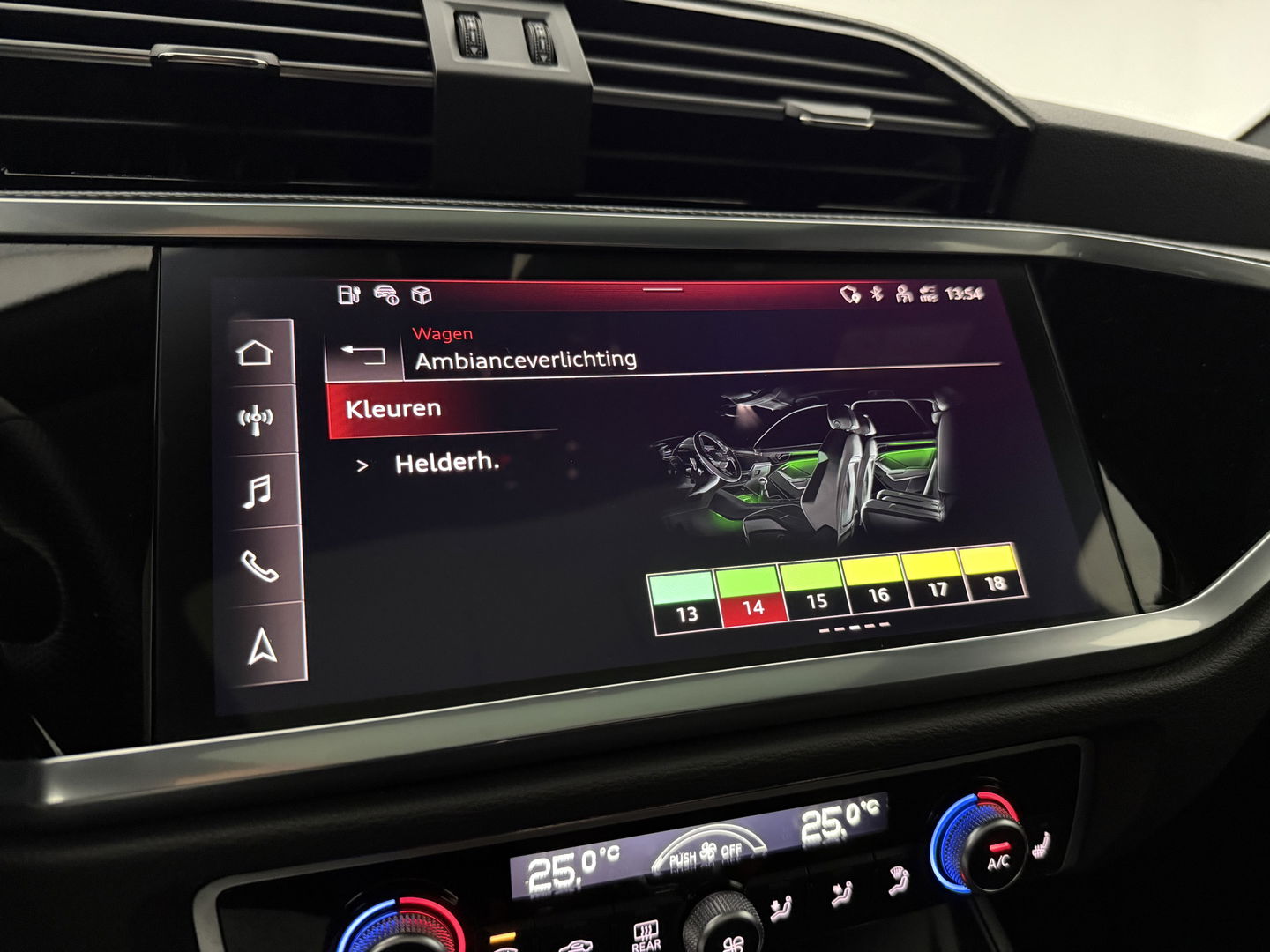 Audi Q3 Sportback 45 TFSI e S-Line | SOH 88% | Pano | Sfeer | Sonos | Virtual | Trekh. | Camera | Adap. Cruise | Stoelverw. | NAP