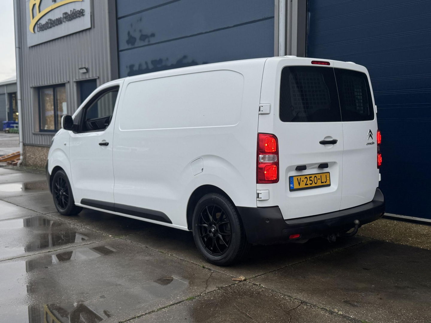 Citroën Jumpy 1.6 BlueHDI 95 Club M S&S AUTOMAAT / CRUISE CONTROLE / KASTEN INRICHTING / TREKHAAK