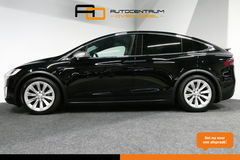 Tesla Model X Long Range / Lederen bekleding / Trekhaak / Autopilot / Carbon pakket / Camera / Stoelen+stuurwiel verwarming / Luchtvering