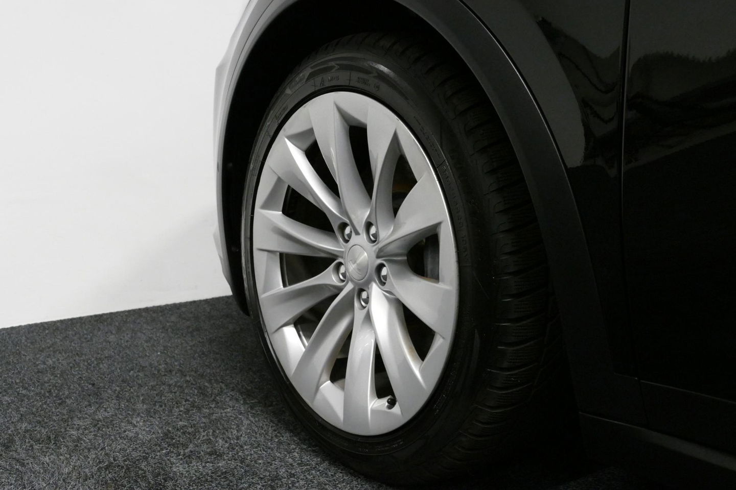 Tesla Model X Long Range / Lederen bekleding / Trekhaak / Autopilot / Carbon pakket / Camera / Stoelen+stuurwiel verwarming / Luchtvering