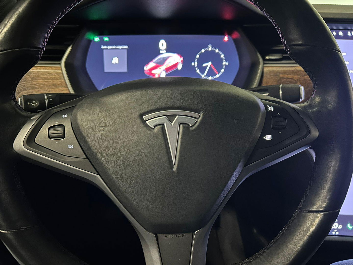 Tesla Model X Long Range / Lederen bekleding / Trekhaak / Autopilot / Carbon pakket / Camera / Stoelen+stuurwiel verwarming / Luchtvering