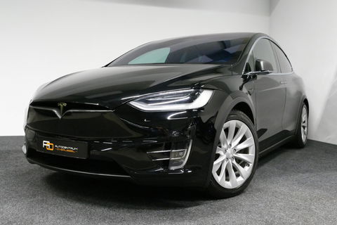 Tesla Model X Long Range / Lederen bekleding / Trekhaak / Autopilot / Carbon pakket / Camera / Stoelen+stuurwiel verwarming / Luchtvering