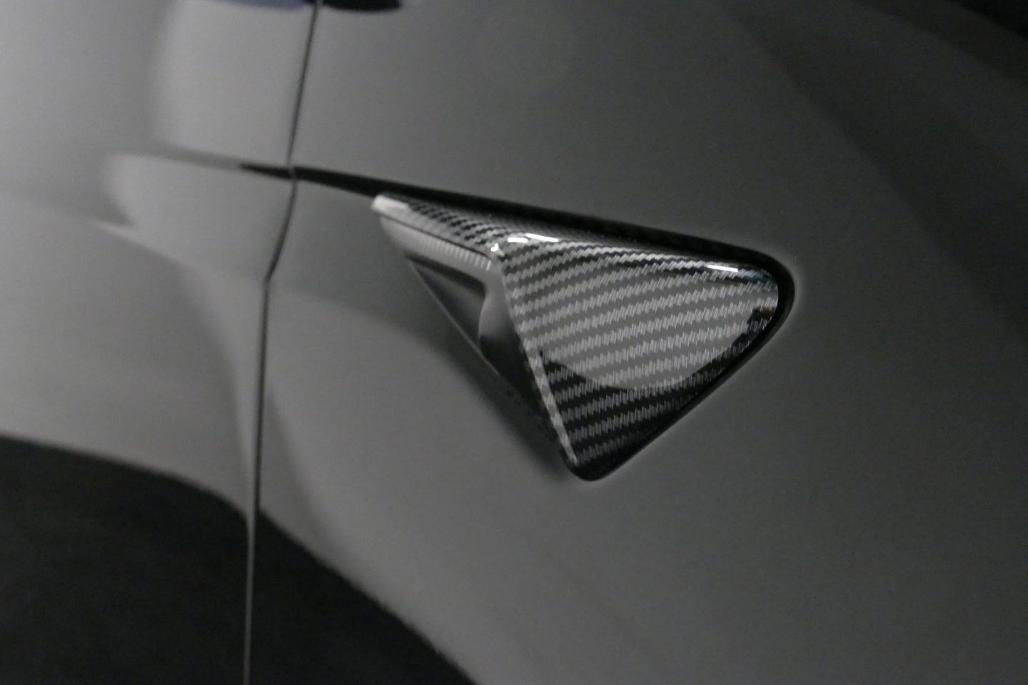 Tesla Model X Long Range / Lederen bekleding / Trekhaak / Autopilot / Carbon pakket / Camera / Stoelen+stuurwiel verwarming / Luchtvering