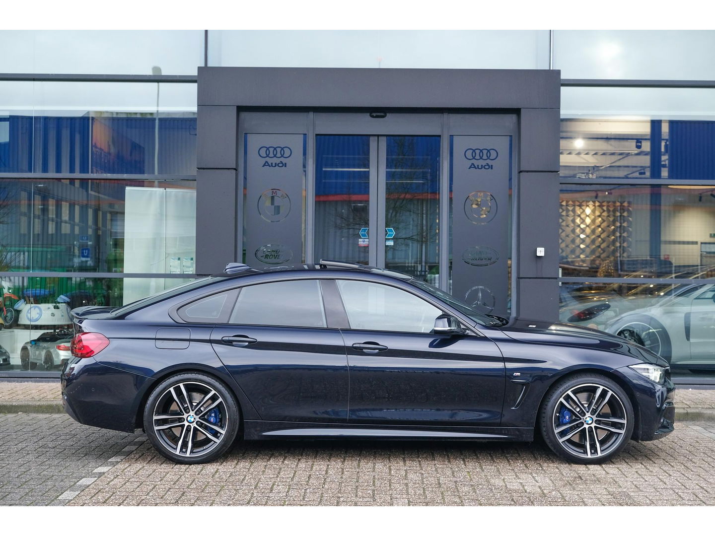 BMW 4 Serie Gran Coupé 430i 252pk M-sport Schuifdak Leder NLauto 19" LMV Sportautomaat Groot navigatie