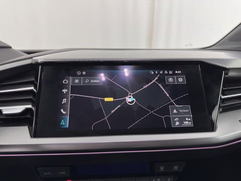 Audi Q4 e-tron 40 Launch Edition Advanced 77 kWh [ 3-Fase ] {SOH-88%} (INCL-BTW) *MATRIX-LED | NAVI-FULLMAP | KEYLESS | CAMERA | DIGI-COCKPIT | DAB | AMBIENT-LIGHT | HEATED-SPORTSEATS | TOWBAR | 19''ALU*