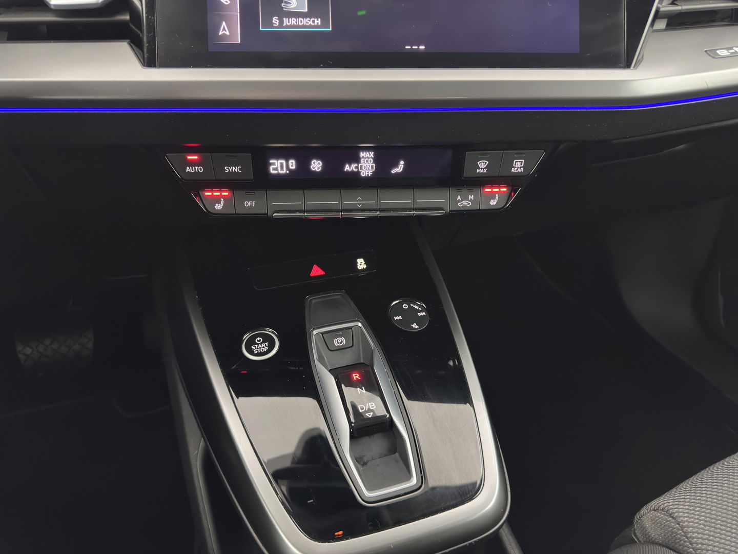 Audi Q4 e-tron 40 Launch Edition Advanced 77 kWh [ 3-Fase ] {SOH-88%} (INCL-BTW) *MATRIX-LED | NAVI-FULLMAP | KEYLESS | CAMERA | DIGI-COCKPIT | DAB | AMBIENT-LIGHT | HEATED-SPORTSEATS | TOWBAR | 19''ALU*