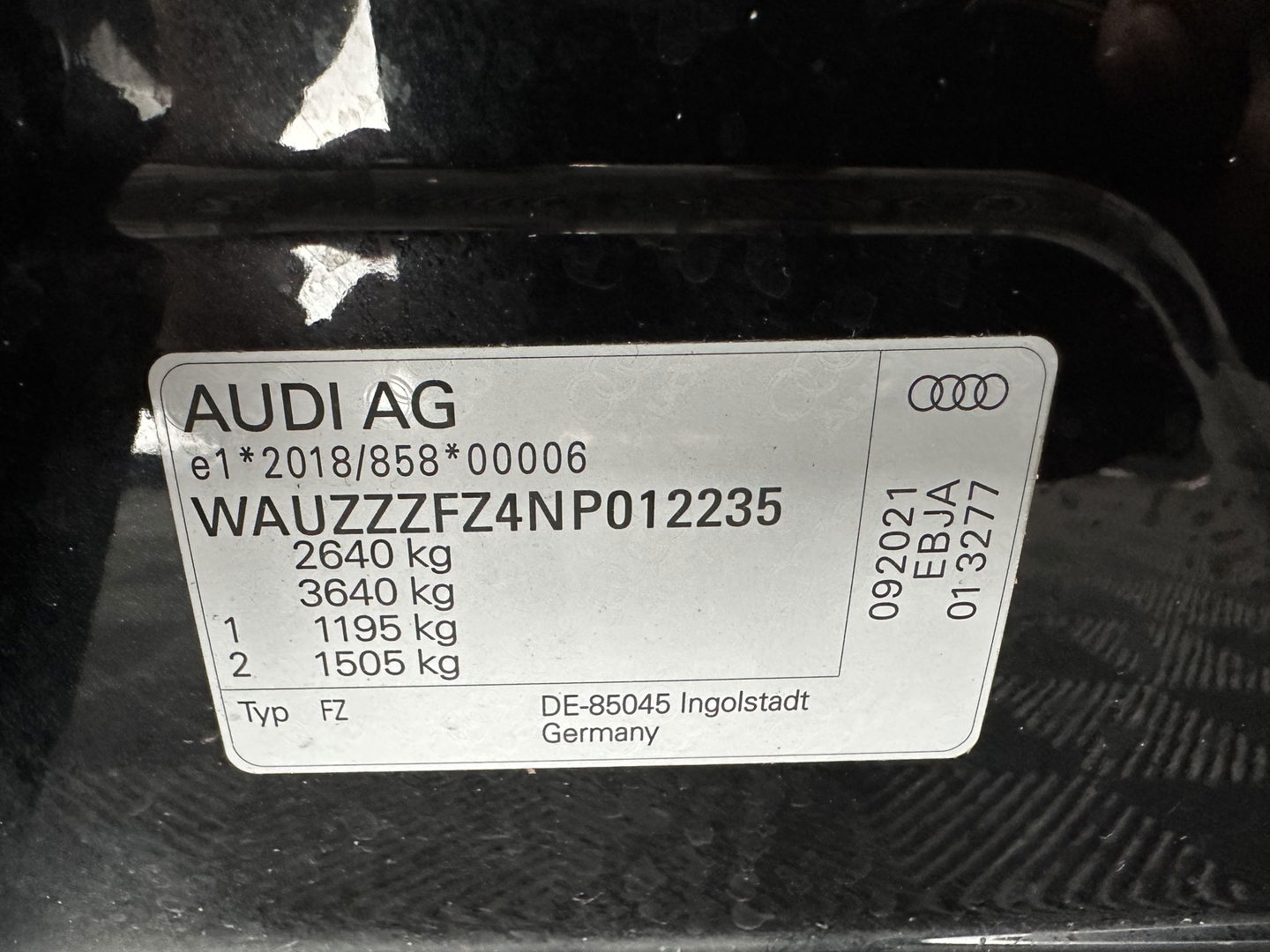 Audi Q4 e-tron 40 Launch Edition Advanced 77 kWh [ 3-Fase ] {SOH-88%} (INCL-BTW) *MATRIX-LED | NAVI-FULLMAP | KEYLESS | CAMERA | DIGI-COCKPIT | DAB | AMBIENT-LIGHT | HEATED-SPORTSEATS | TOWBAR | 19''ALU*