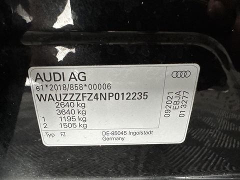 Audi Q4 e-tron 40 Launch Edition Advanced 77 kWh [ 3-Fase ] {SOH-88%} (INCL-BTW) *MATRIX-LED | NAVI-FULLMAP | KEYLESS | CAMERA | DIGI-COCKPIT | DAB | AMBIENT-LIGHT | HEATED-SPORTSEATS | TOWBAR | 19''ALU*
