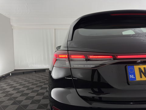 Audi Q4 e-tron 40 Launch Edition Advanced 77 kWh [ 3-Fase ] {SOH-88%} (INCL-BTW) *MATRIX-LED | NAVI-FULLMAP | KEYLESS | CAMERA | DIGI-COCKPIT | DAB | AMBIENT-LIGHT | HEATED-SPORTSEATS | TOWBAR | 19''ALU*