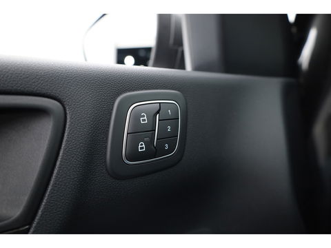 Ford Kuga 2.5 PHEV Vignale | Winterpack | Elek. Trekhaak | HUD | Keyless | B&O | CarPlay | Adapt. Cruise | Camera  | Leder | Elek. Bestuurderst.