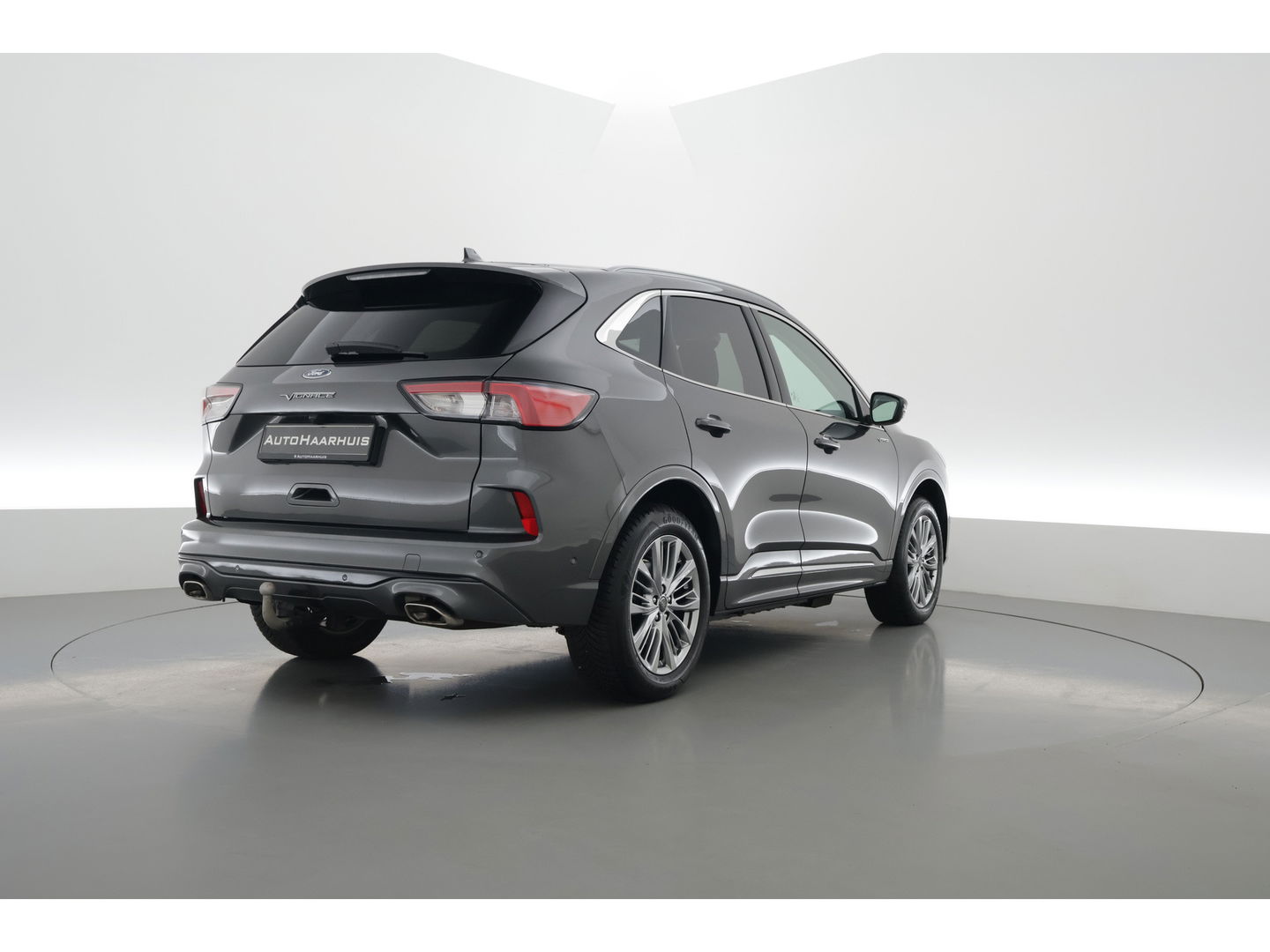 Ford Kuga 2.5 PHEV Vignale | Winterpack | Elek. Trekhaak | HUD | Keyless | B&O | CarPlay | Adapt. Cruise | Camera  | Leder | Elek. Bestuurderst.
