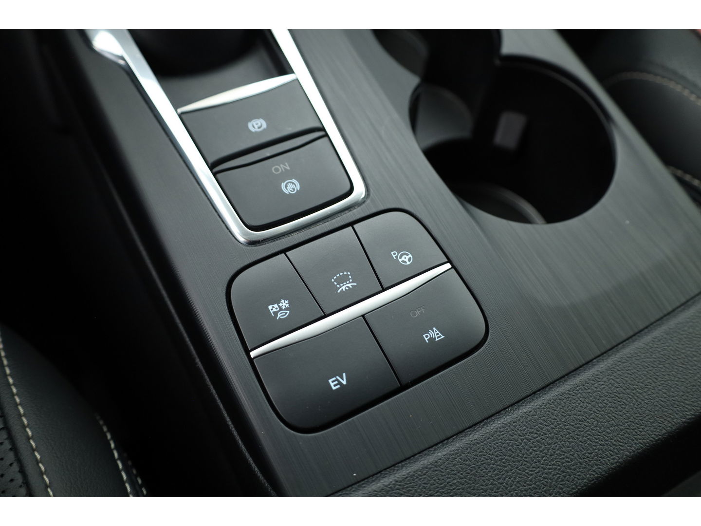 Ford Kuga 2.5 PHEV Vignale | Winterpack | Elek. Trekhaak | HUD | Keyless | B&O | CarPlay | Adapt. Cruise | Camera  | Leder | Elek. Bestuurderst.