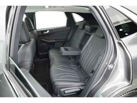 Ford Kuga 2.5 PHEV Vignale | Winterpack | Elek. Trekhaak | HUD | Keyless | B&O | CarPlay | Adapt. Cruise | Camera  | Leder | Elek. Bestuurderst.