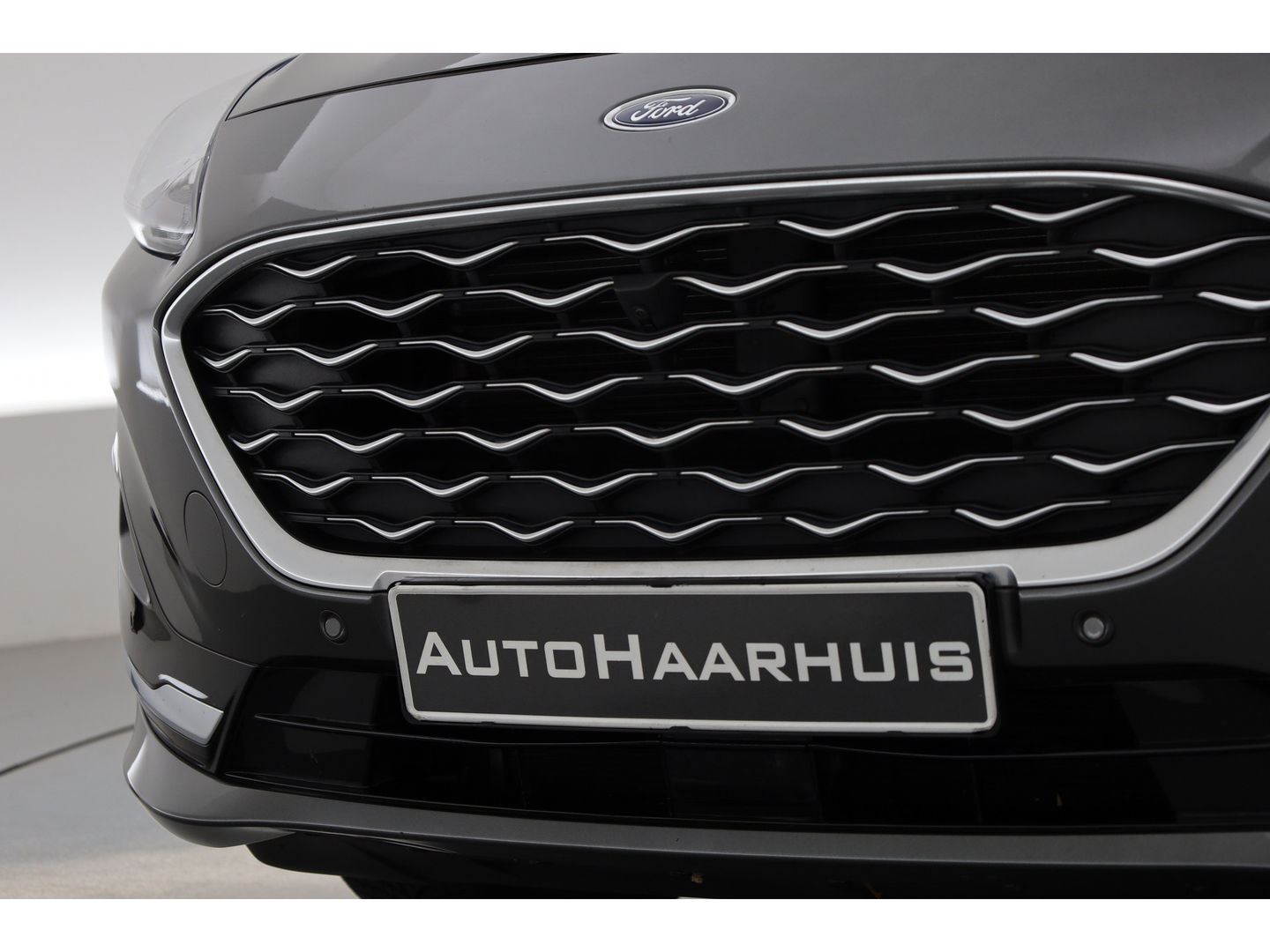 Ford Kuga 2.5 PHEV Vignale | Winterpack | Elek. Trekhaak | HUD | Keyless | B&O | CarPlay | Adapt. Cruise | Camera  | Leder | Elek. Bestuurderst.