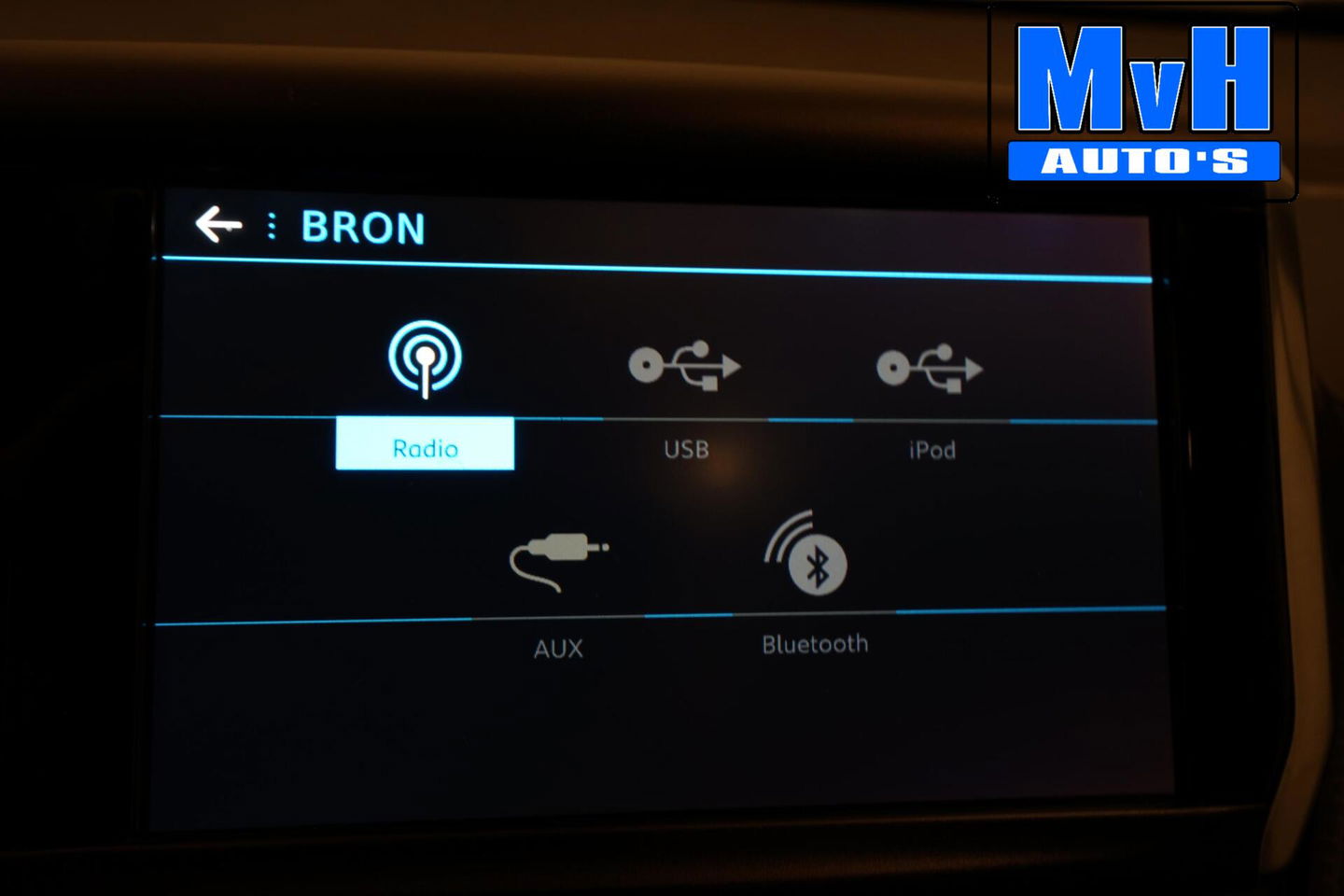 Peugeot 2008 1.2 PureTech Allure|AUTOMAAT|PANO|CLIMA|CARPLAY