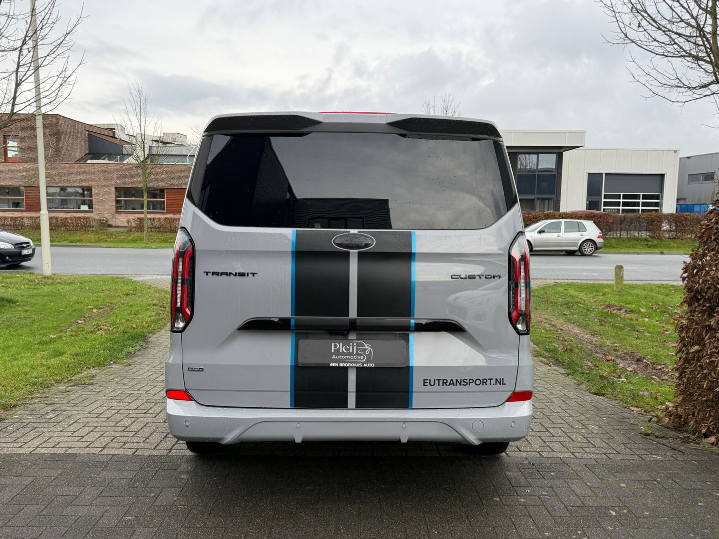 Ford Transit Custom 320 2.5 PHEV L2H1 Sport