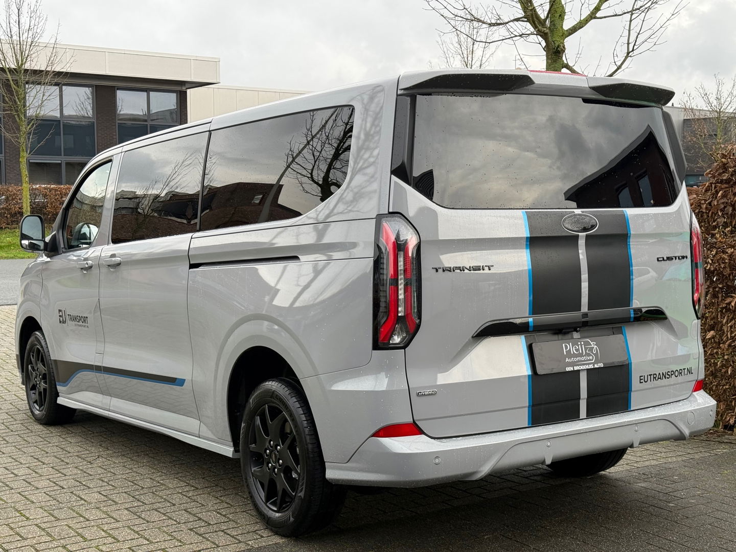 Ford Transit Custom 320 2.5 PHEV L2H1 Sport