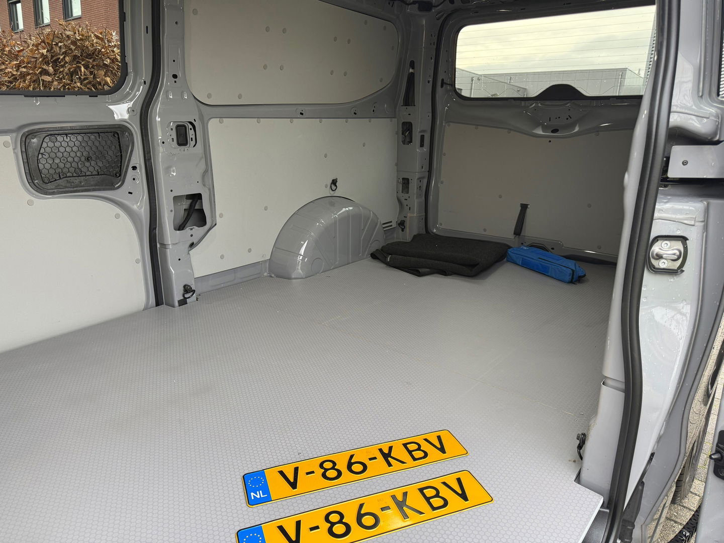 Ford Transit Custom 320 2.5 PHEV L2H1 Sport