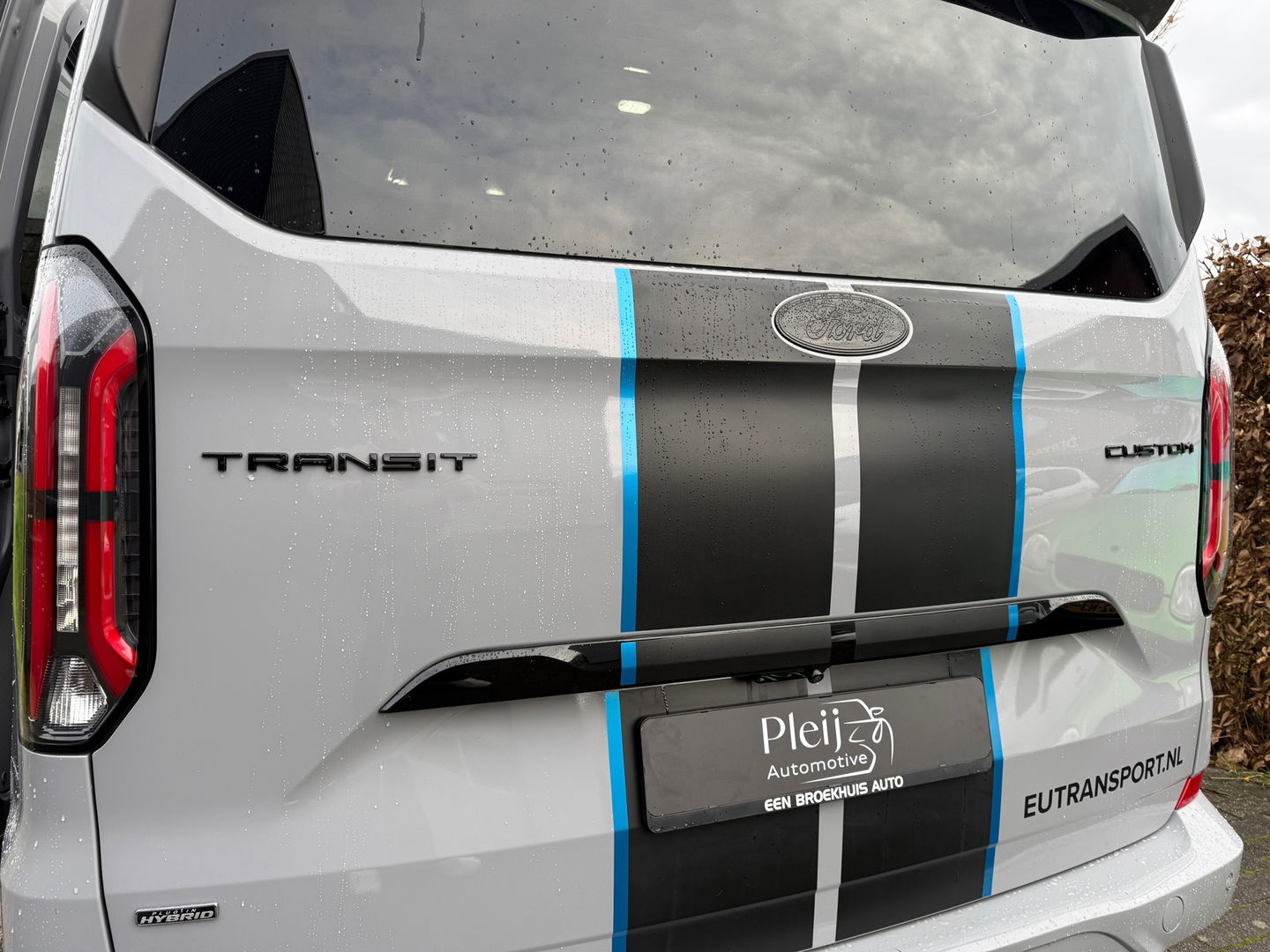 Ford Transit Custom 320 2.5 PHEV L2H1 Sport