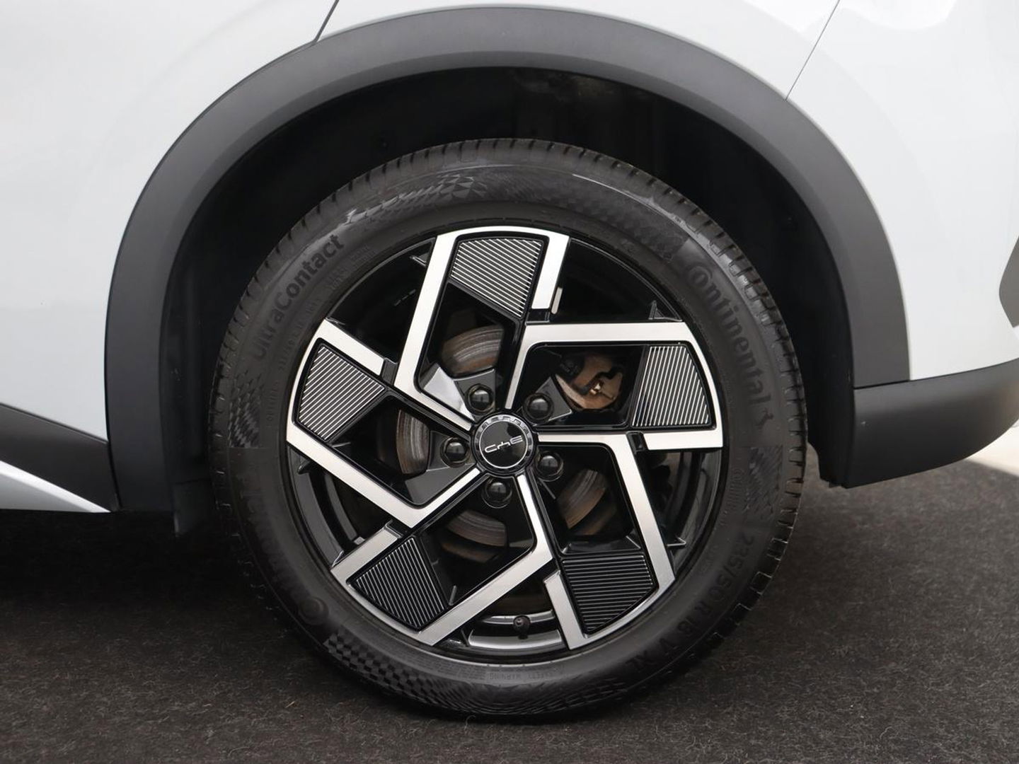 BYD ATTO 3 Comfort 60 kWh | Panoramadak | Warmtepomp | Leder | Stoelverwarming | 360 Camera | Carplay | Adaptive cruise | 18'' | Keyless | Full LED