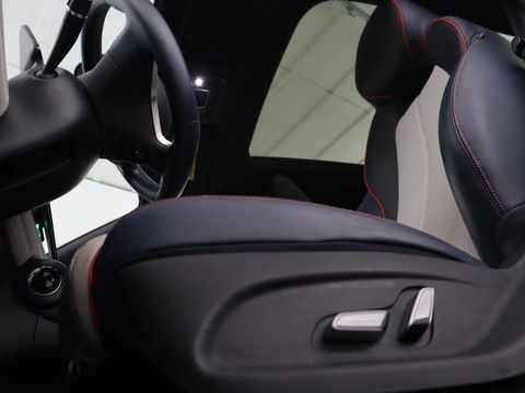 BYD ATTO 3 Comfort 60 kWh | Panoramadak | Warmtepomp | Leder | Stoelverwarming | 360 Camera | Carplay | Adaptive cruise | 18'' | Keyless | Full LED