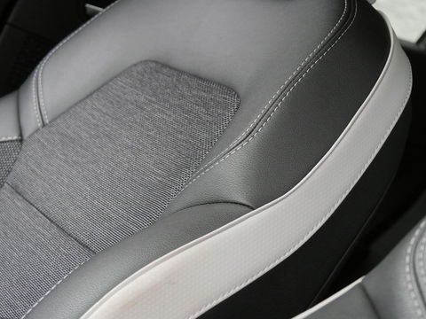 Renault Captur 1.0TCE INTENS/ KEYLESS/ PDC V+A/ CAMERA/ ALL-SEASON/ NL-AUTO